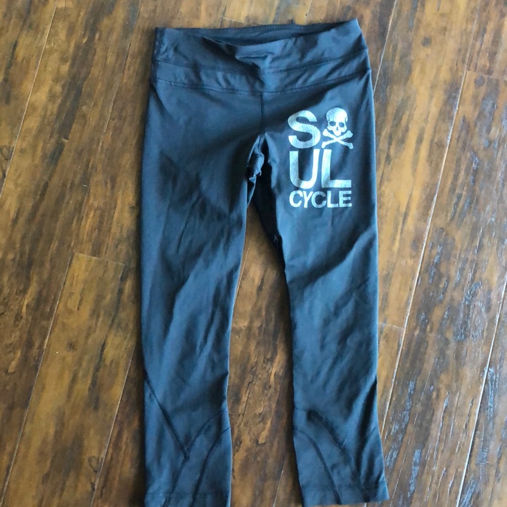 New Lululemon Capris